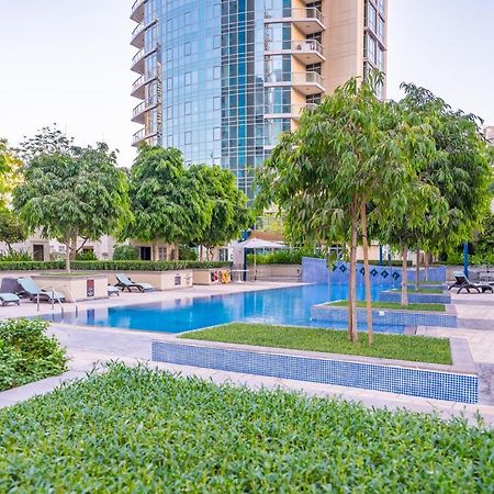 Stylish Apartment With Partial Burj Khalifa View Dubaï Extérieur photo