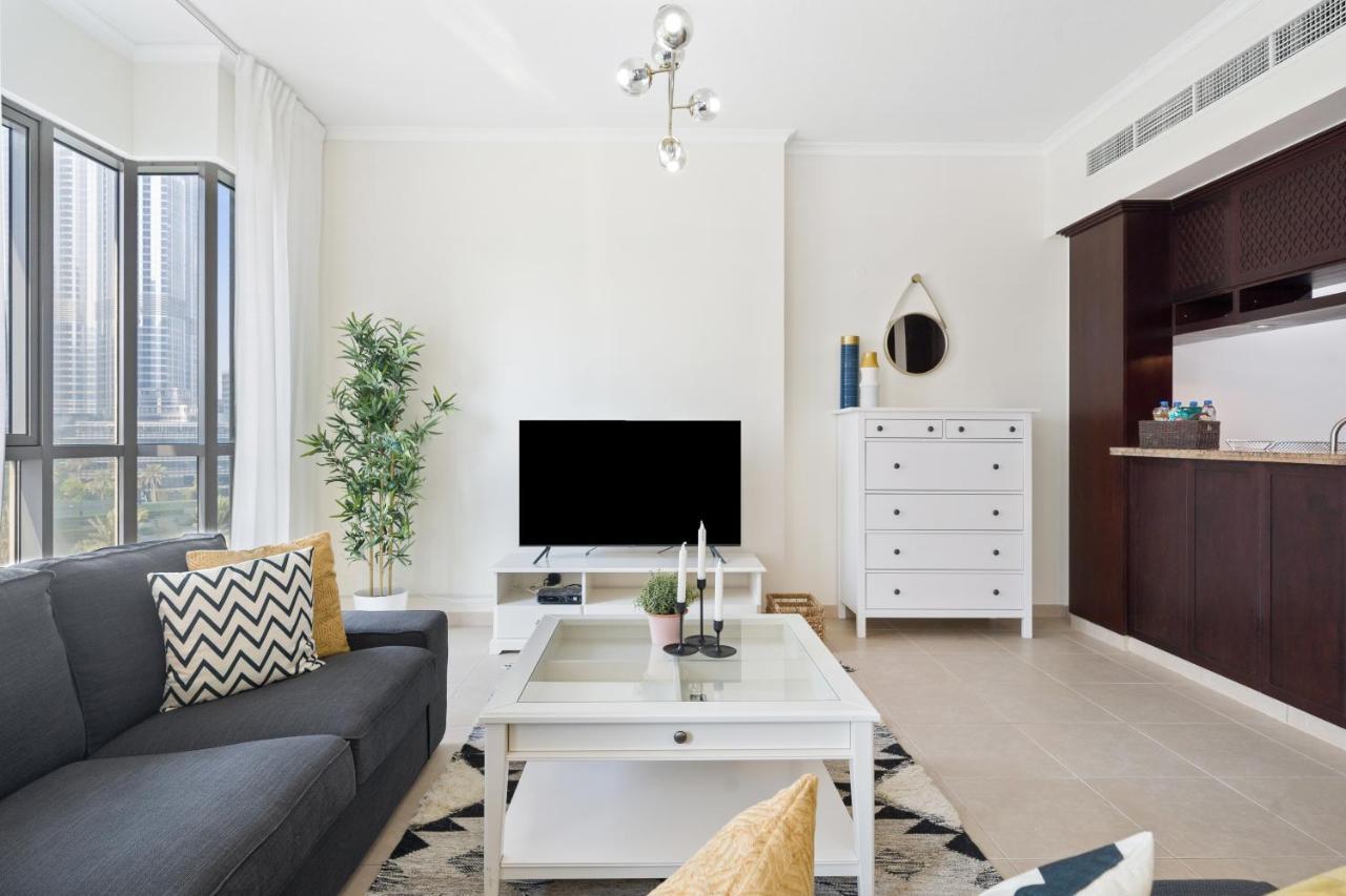 Stylish Apartment With Partial Burj Khalifa View Dubaï Extérieur photo